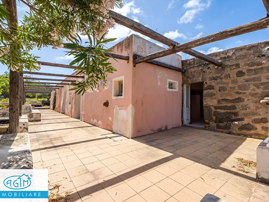 Immagine 43 di Villa in vendita  in Via Lago snc a Pantelleria
