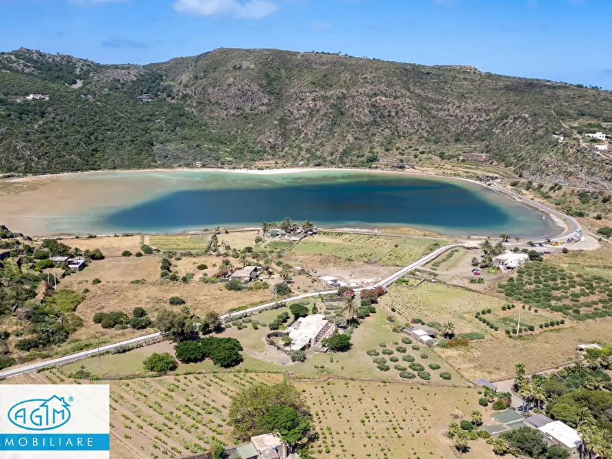 Immagine 53 di Villa in vendita  in Via Lago snc a Pantelleria