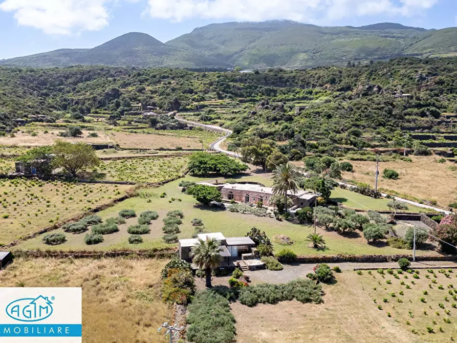 Immagine 59 di Villa in vendita  in Via Lago snc a Pantelleria