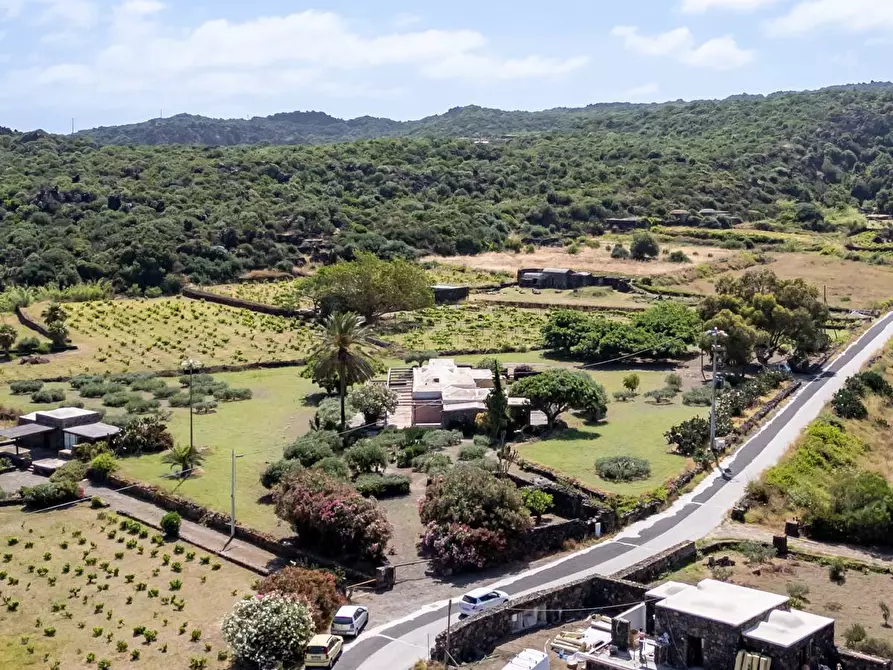 Immagine 61 di Villa in vendita  in Via Lago snc a Pantelleria