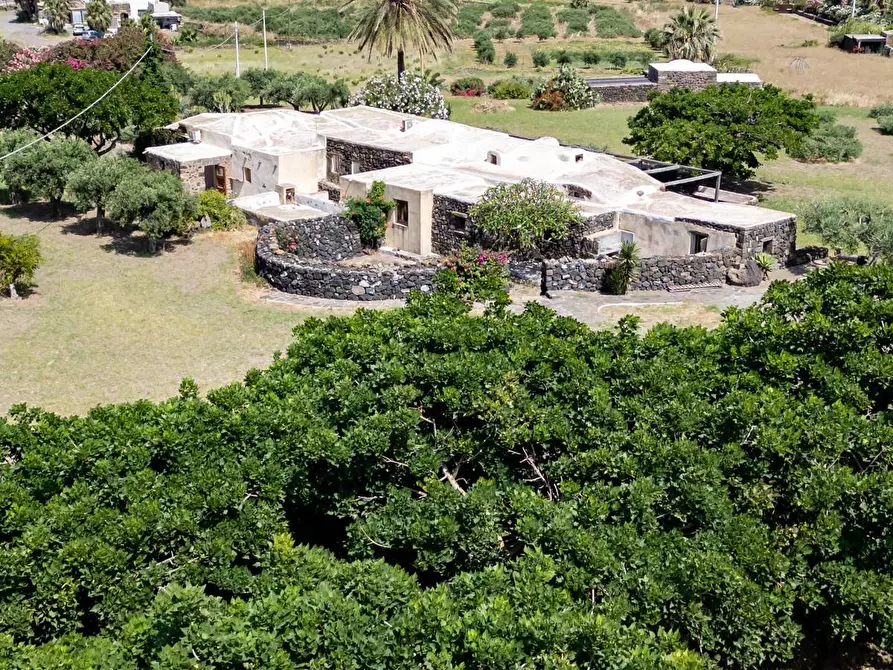 Immagine 76 di Villa in vendita  in Via Lago snc a Pantelleria
