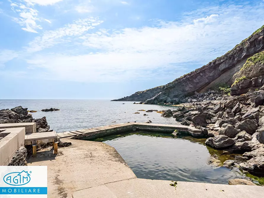 Immagine 2 di Casa indipendente in vendita  in Località Gadir 1 a Pantelleria
