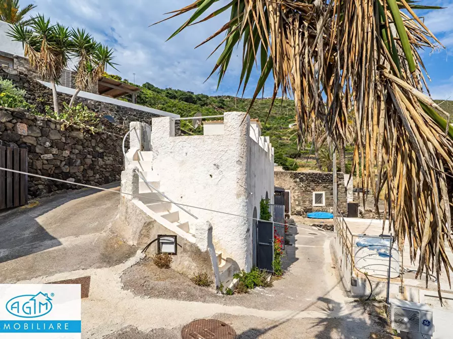 Immagine 11 di Casa indipendente in vendita  in Località Gadir 1 a Pantelleria