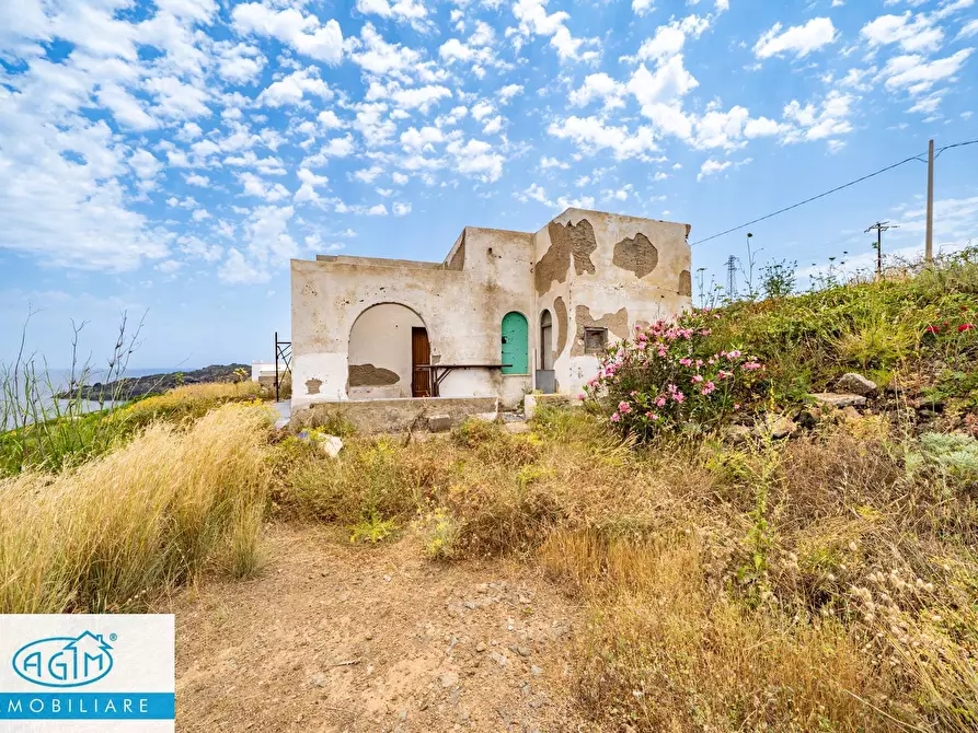 Immagine 2 di Villa in vendita  in Contrada Kartibucale snc a Pantelleria