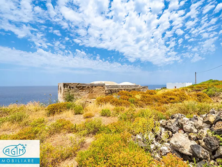 Immagine 6 di Villa in vendita  in Contrada Kartibucale snc a Pantelleria