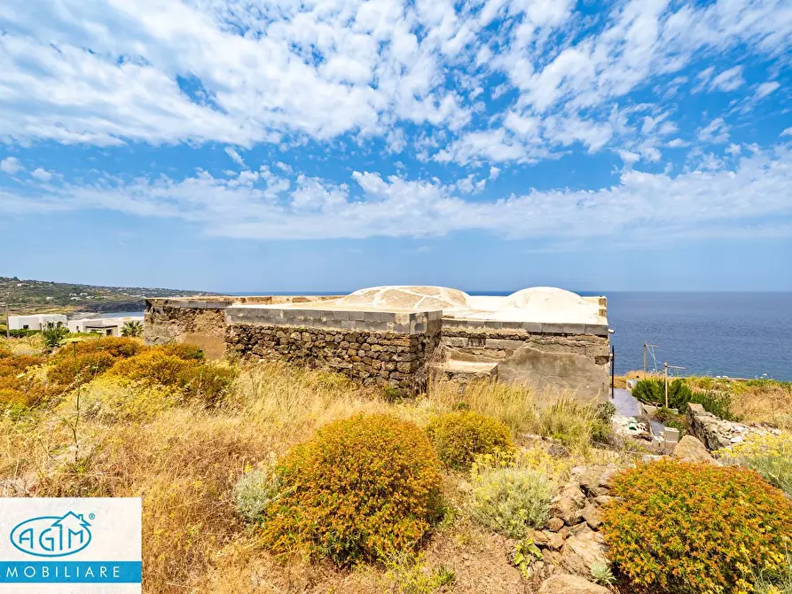 Immagine 10 di Villa in vendita  in Contrada Kartibucale snc a Pantelleria