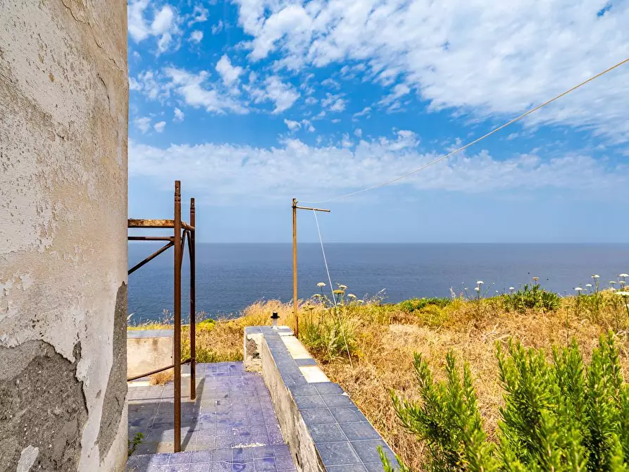 Immagine 16 di Villa in vendita  in Contrada Kartibucale snc a Pantelleria