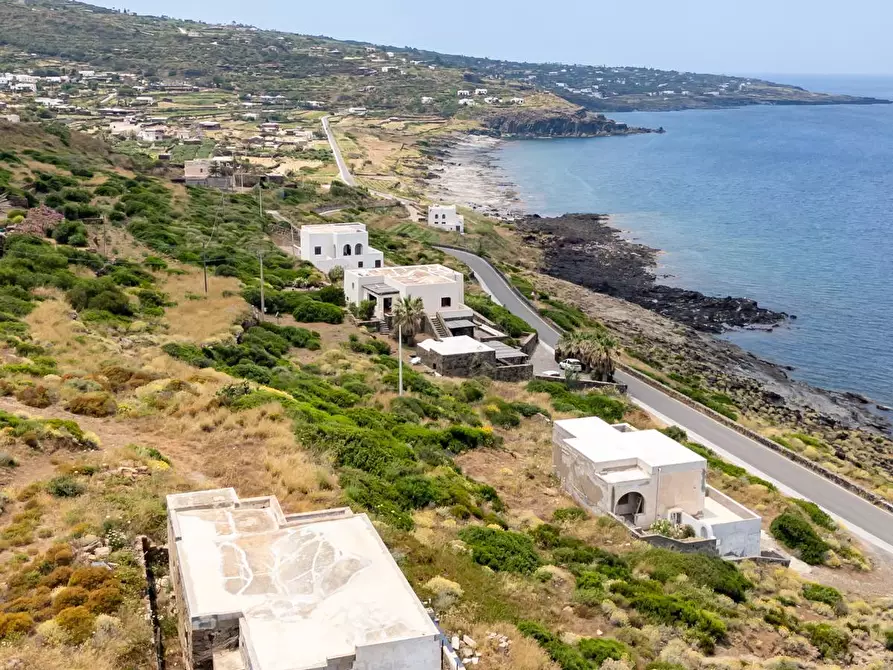 Immagine 41 di Villa in vendita  in Contrada Kartibucale snc a Pantelleria