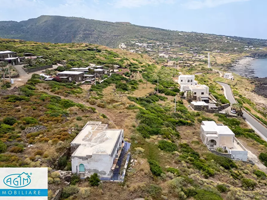 Immagine 43 di Villa in vendita  in Contrada Kartibucale snc a Pantelleria