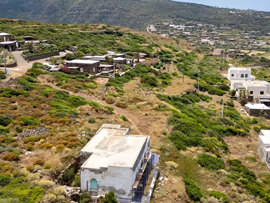Immagine 45 di Villa in vendita  in Contrada Kartibucale snc a Pantelleria