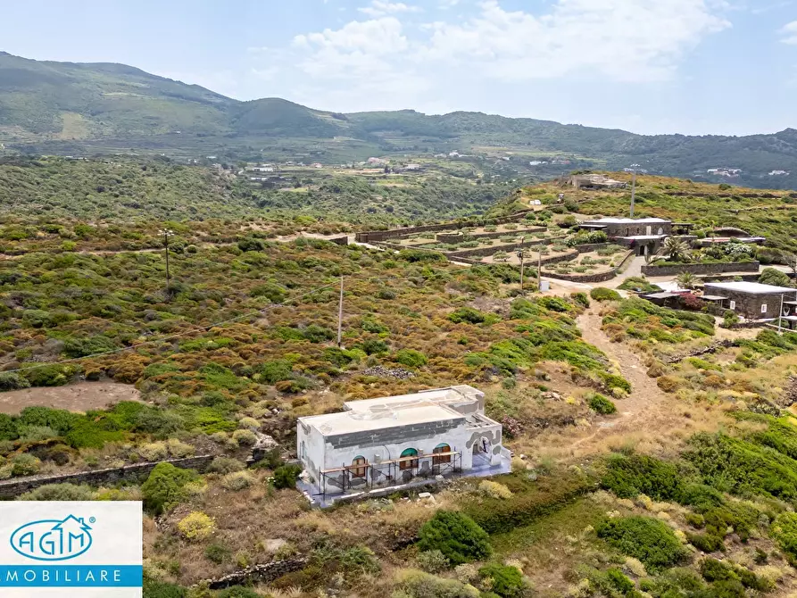 Immagine 48 di Villa in vendita  in Contrada Kartibucale snc a Pantelleria
