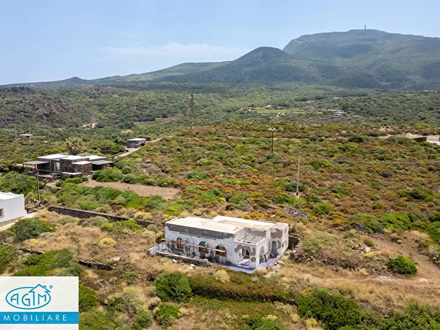 Immagine 51 di Villa in vendita  in Contrada Kartibucale snc a Pantelleria