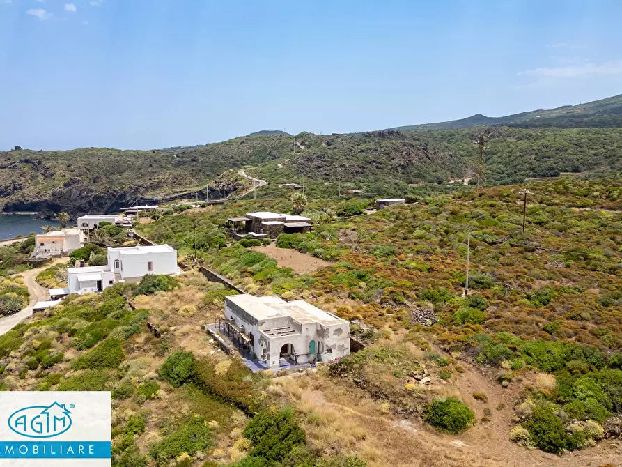 Immagine 52 di Villa in vendita  in Contrada Kartibucale snc a Pantelleria