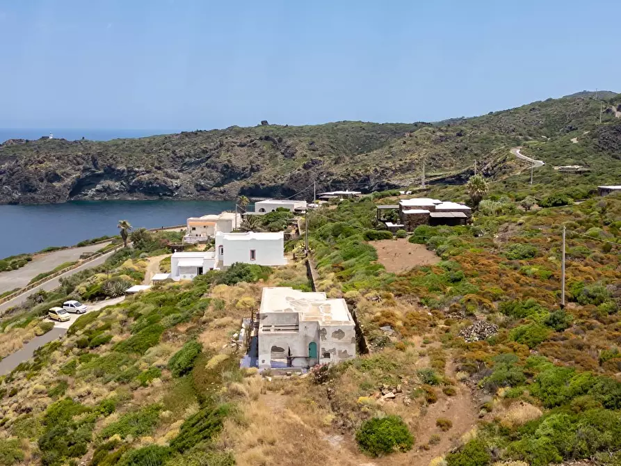 Immagine 54 di Villa in vendita  in Contrada Kartibucale snc a Pantelleria