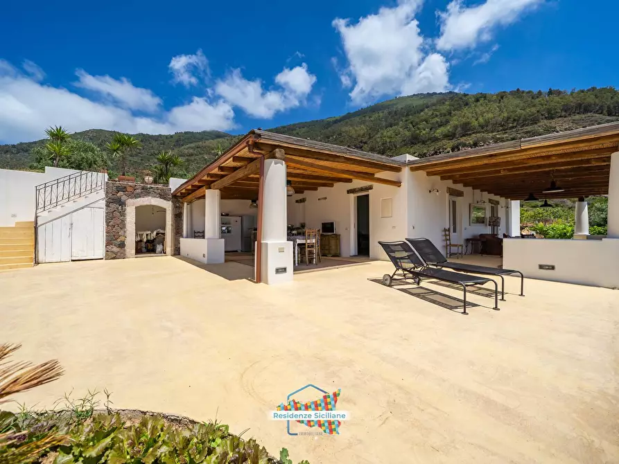 Immagine 33 di Villa in vendita  in via Caserta snc a Fondachelli-Fantina