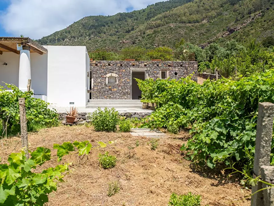 Immagine 42 di Villa in vendita  in via Caserta snc a Fondachelli-Fantina