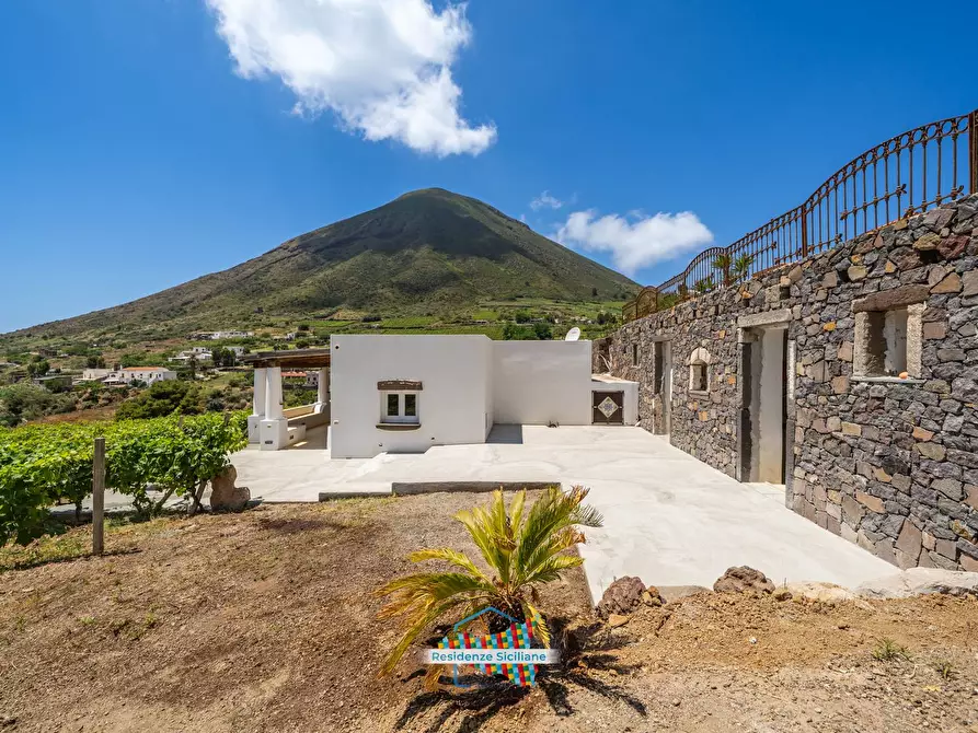 Immagine 43 di Villa in vendita  in via Caserta snc a Fondachelli-Fantina