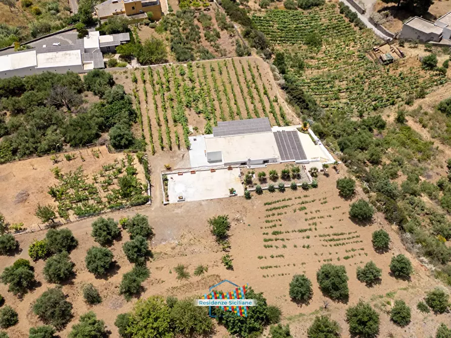 Immagine 57 di Villa in vendita  in via Caserta snc a Fondachelli-Fantina