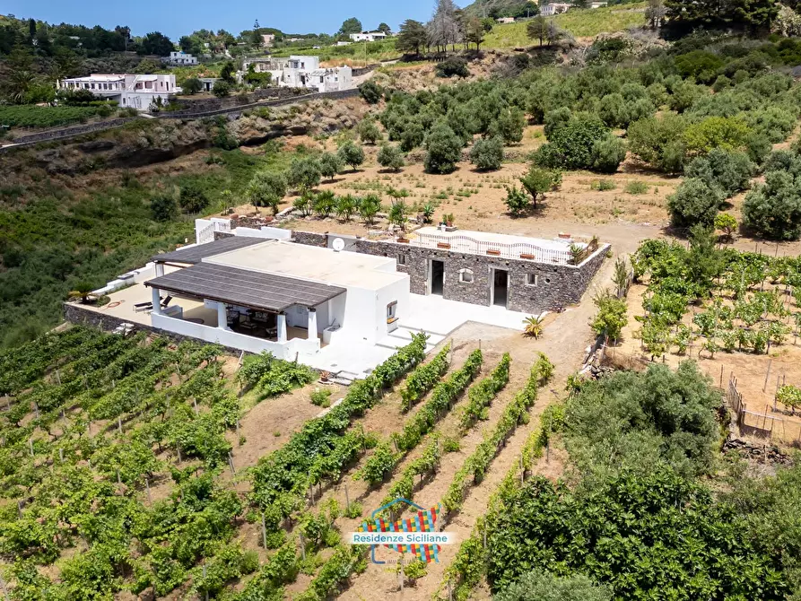 Immagine 70 di Villa in vendita  in via Caserta snc a Fondachelli-Fantina