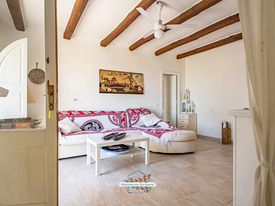 Immagine 10 di Villa in vendita  in Via Rinascente 26/B a Santa Marina Salina