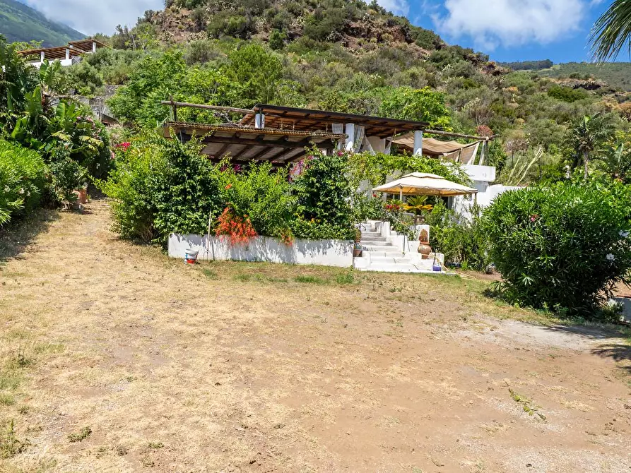 Immagine 19 di Villa in vendita  in Via Rinascente 26/B a Santa Marina Salina