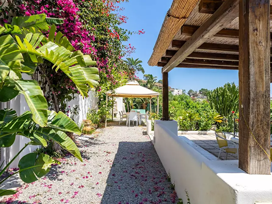 Immagine 24 di Villa in vendita  in Via Rinascente 26/B a Santa Marina Salina
