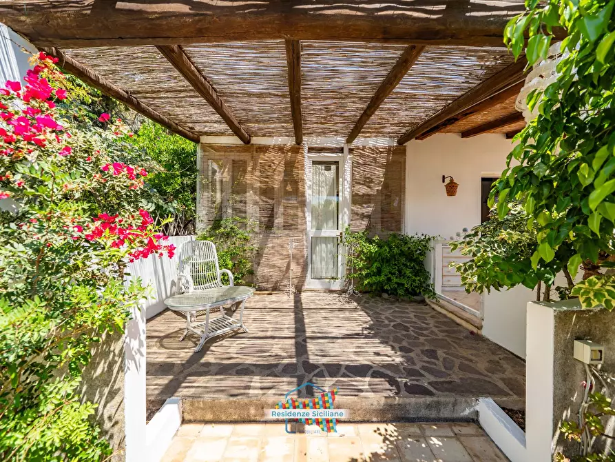 Immagine 28 di Villa in vendita  in Via Rinascente 26/B a Santa Marina Salina