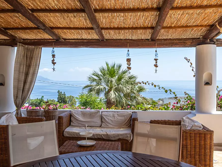 Immagine 45 di Villa in vendita  in Via Rinascente 26/B a Santa Marina Salina
