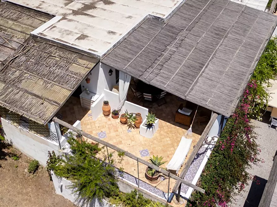 Immagine 60 di Villa in vendita  in Via Rinascente 26/B a Santa Marina Salina