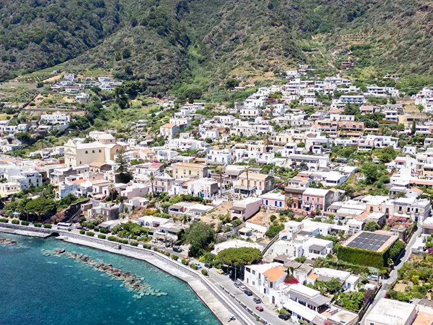 Immagine 73 di Villa in vendita  in Via Rinascente 26/B a Santa Marina Salina