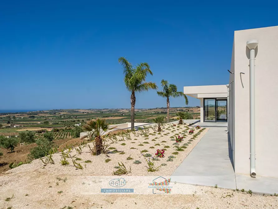Immagine 3 di Villa in vendita  in Contrada Lido Fiori snc a Menfi