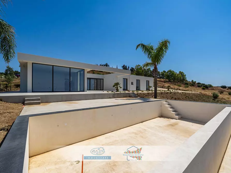 Immagine 18 di Villa in vendita  in Contrada Lido Fiori snc a Menfi