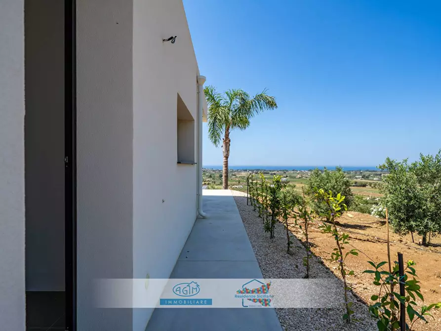 Immagine 24 di Villa in vendita  in Contrada Lido Fiori snc a Menfi
