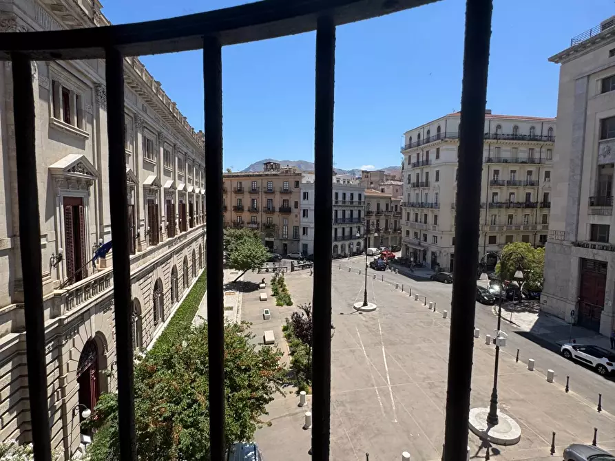 Immagine 40 di Appartamento in affitto  in Via Isnello 10 a Palermo