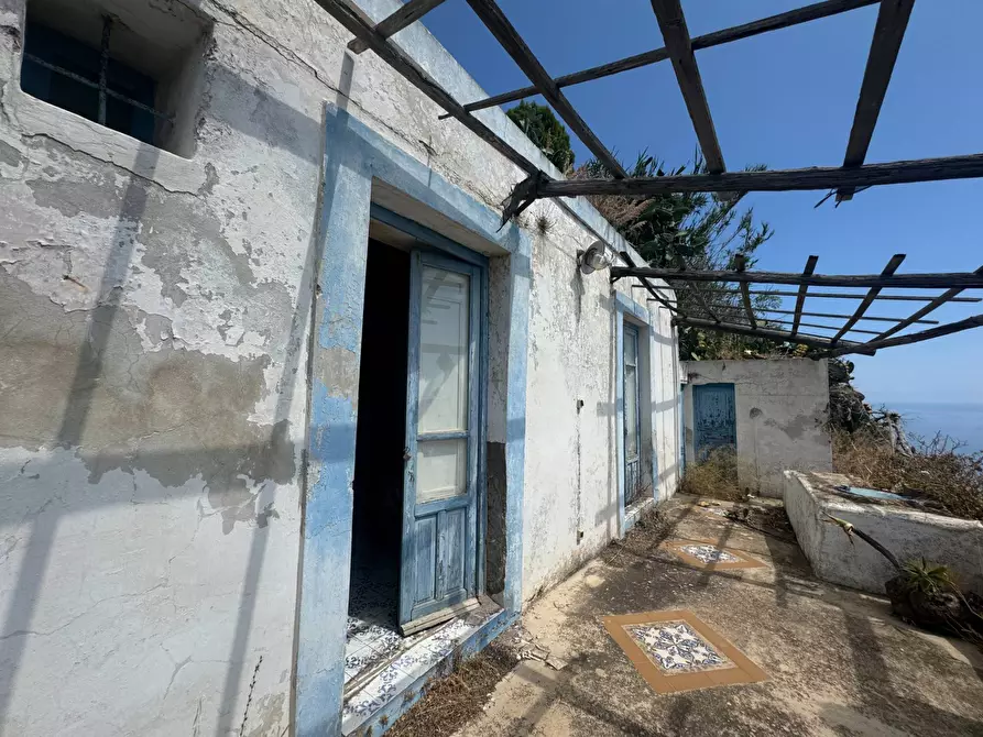 Immagine 3 di Rustico / casale in vendita  in Via Serra di Rando snc a Lipari