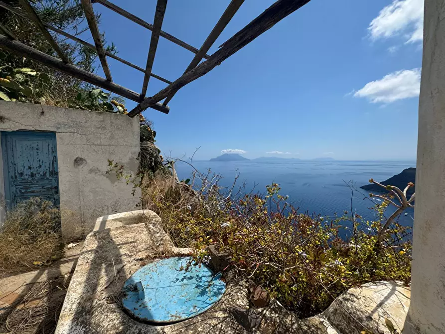 Immagine 16 di Rustico / casale in vendita  in Via Serra di Rando snc a Lipari