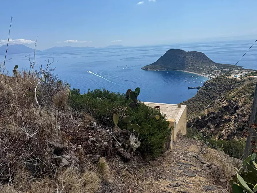Immagine 20 di Rustico / casale in vendita  in Via Serra di Rando snc a Lipari
