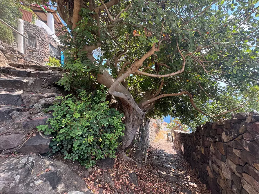 Immagine 29 di Rustico / casale in vendita  in Via Serra di Rando snc a Lipari
