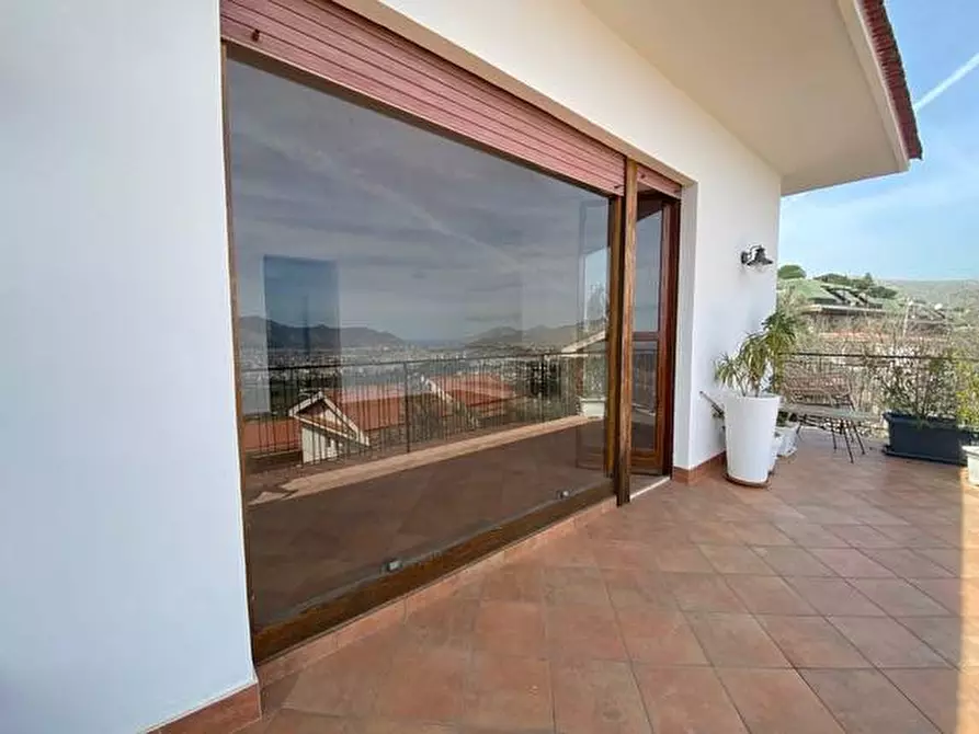 Immagine 46 di Villetta a schiera in affitto  in via Ferrario Rosina 22 a Palermo
