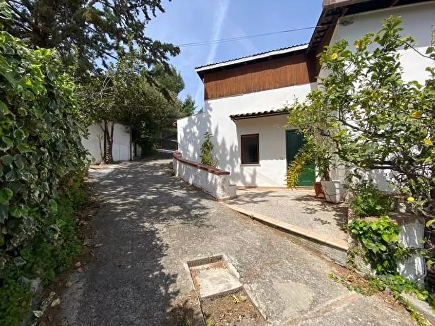 Immagine 48 di Villetta a schiera in affitto  in via Ferrario Rosina 22 a Palermo
