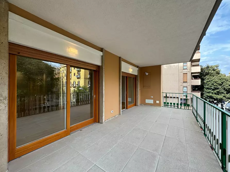 Immagine 5 di Appartamento in vendita  in Via Francesco Lo Jacono 22 a Palermo