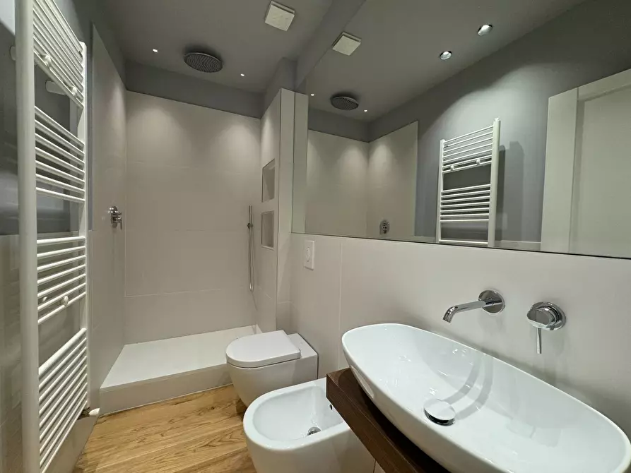 Immagine 12 di Appartamento in vendita  in Via Francesco Lo Jacono 22 a Palermo