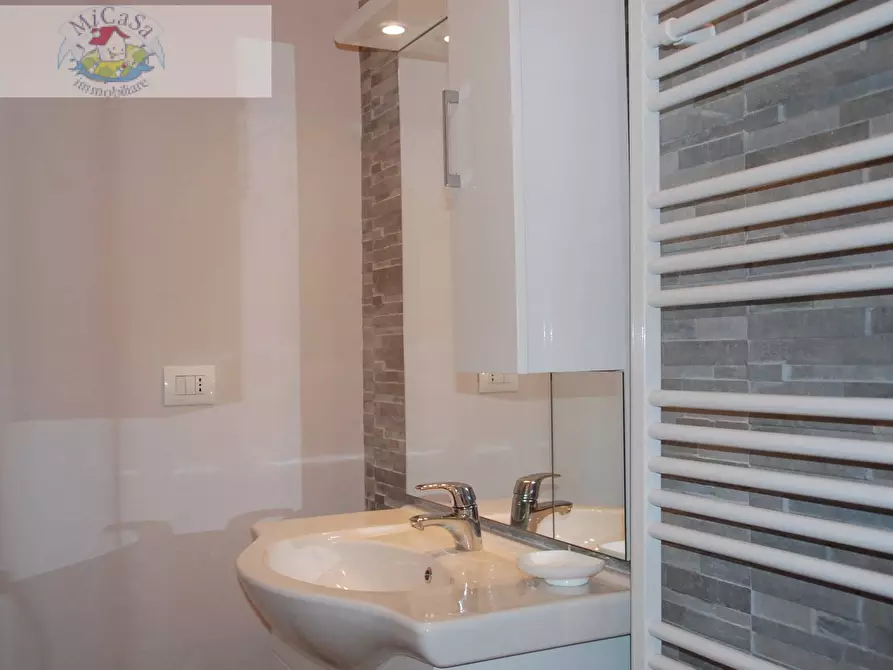Immagine 9 di Casa semindipendente in affitto  in VIA D'AZEGLIO 19 a Pisa