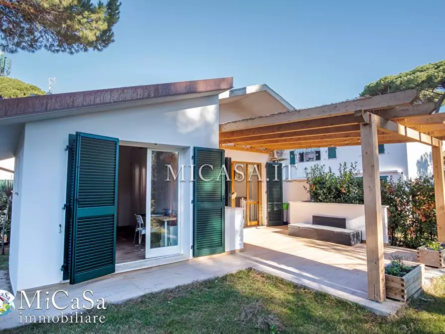 Immagine 2 di Casa semindipendente in vendita  in Via Delle Abetelle 55 a Pisa