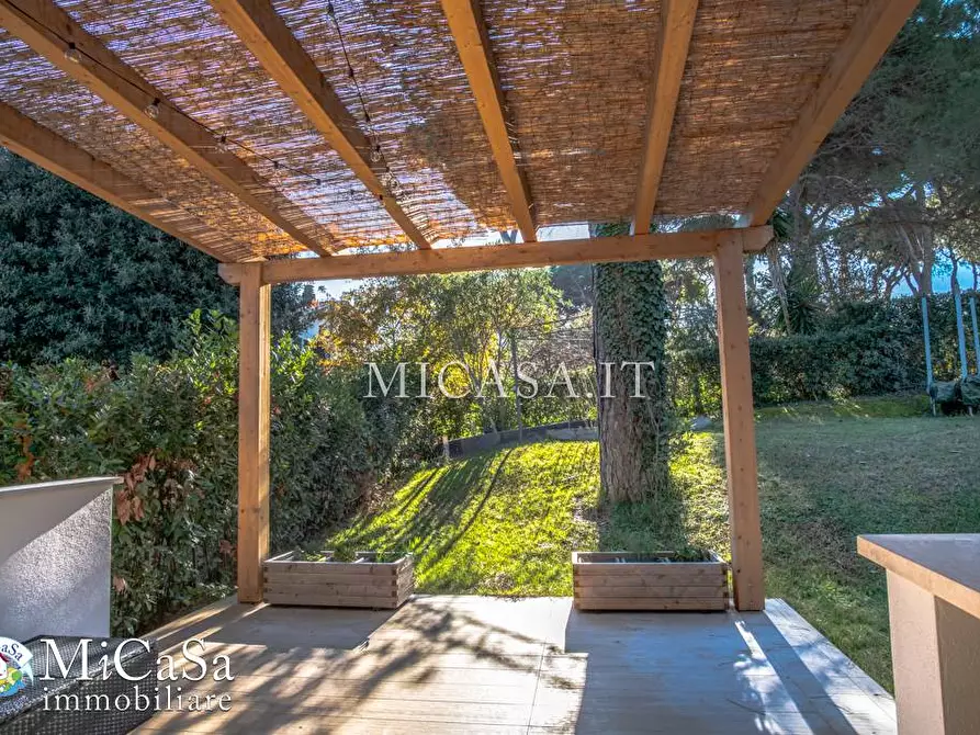 Immagine 9 di Casa semindipendente in vendita  in Via Delle Abetelle 55 a Pisa