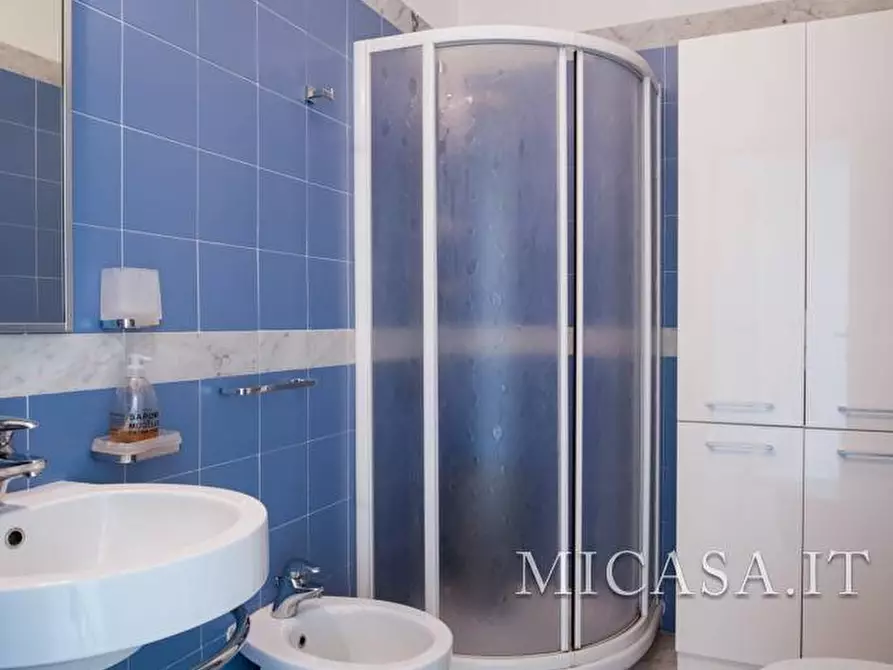 Immagine 17 di Villetta a schiera in vendita  in Viale Del Tirreno 82 a Pisa