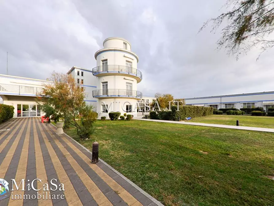 Immagine 27 di Villetta a schiera in vendita  in Viale Del Tirreno 82 a Pisa