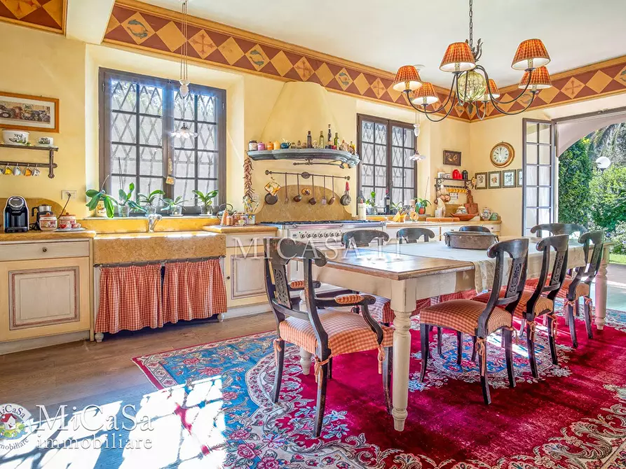 Immagine 20 di Villa in vendita  in Via Dei Biancospini 27 a Pisa