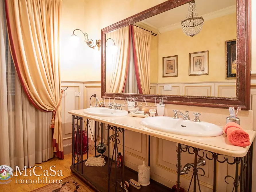 Immagine 39 di Villa in vendita  in Via Dei Biancospini 27 a Pisa