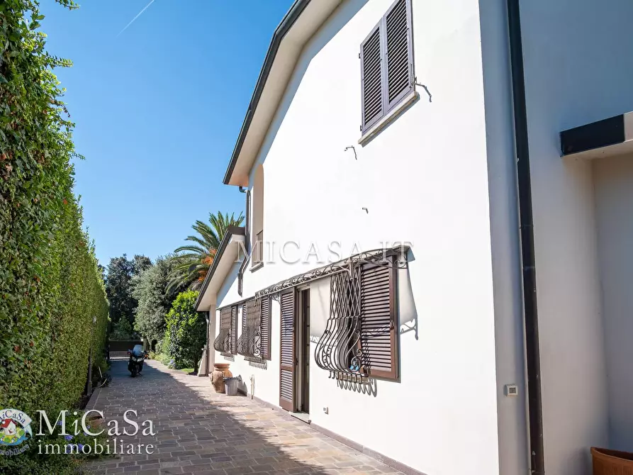 Immagine 48 di Villa in vendita  in Via Dei Biancospini 27 a Pisa